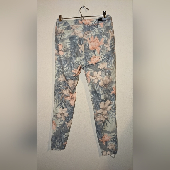Kut from the Kloth Donna high rise skinny floral jeans raw hem - Picture 3 of 9